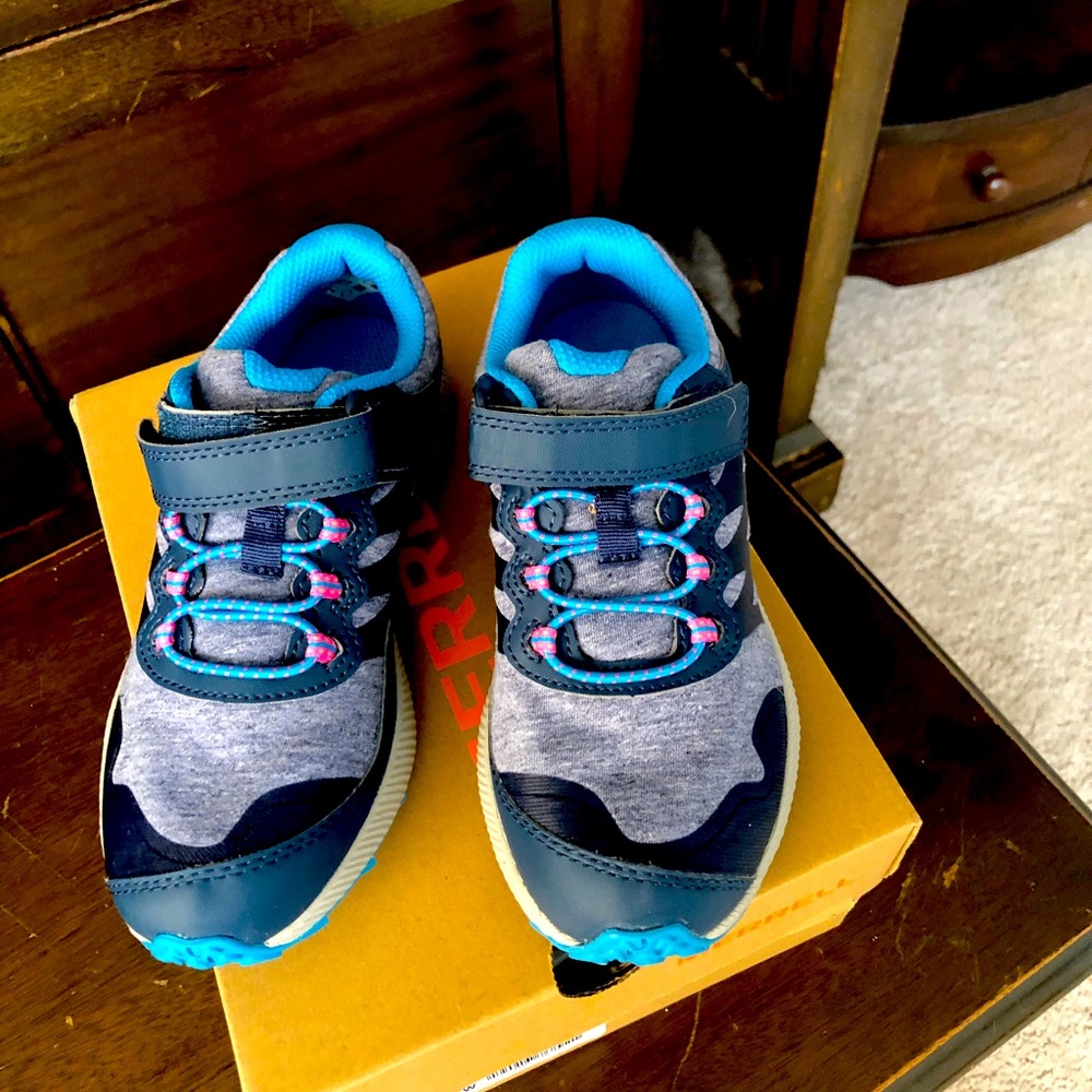 Merrell Nova2 Girl Shoes/Sneaker size 13.5 Wide